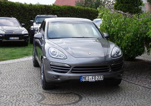 Porsche Cayenne cena 67700 przebieg: 221900, rok produkcji 2011 z Kałuszyn małe 742